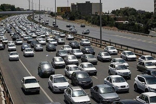 ترافیک سنگین در آزادراه کرج-تهران از پل فردیس تا گرمدره - خبرگزاری مهر | اخبار ایران و جهان
