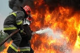 سوختگی ۲ نفر در آتش‌سوزی منطقه ویژه پتروشیمی ماهشهر / حریق مهار شد