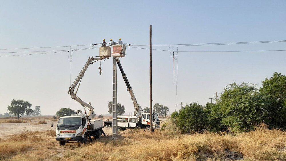 توسعه بیش از ۱۴ کیلومتر شبکه برق در شهرستان باوی